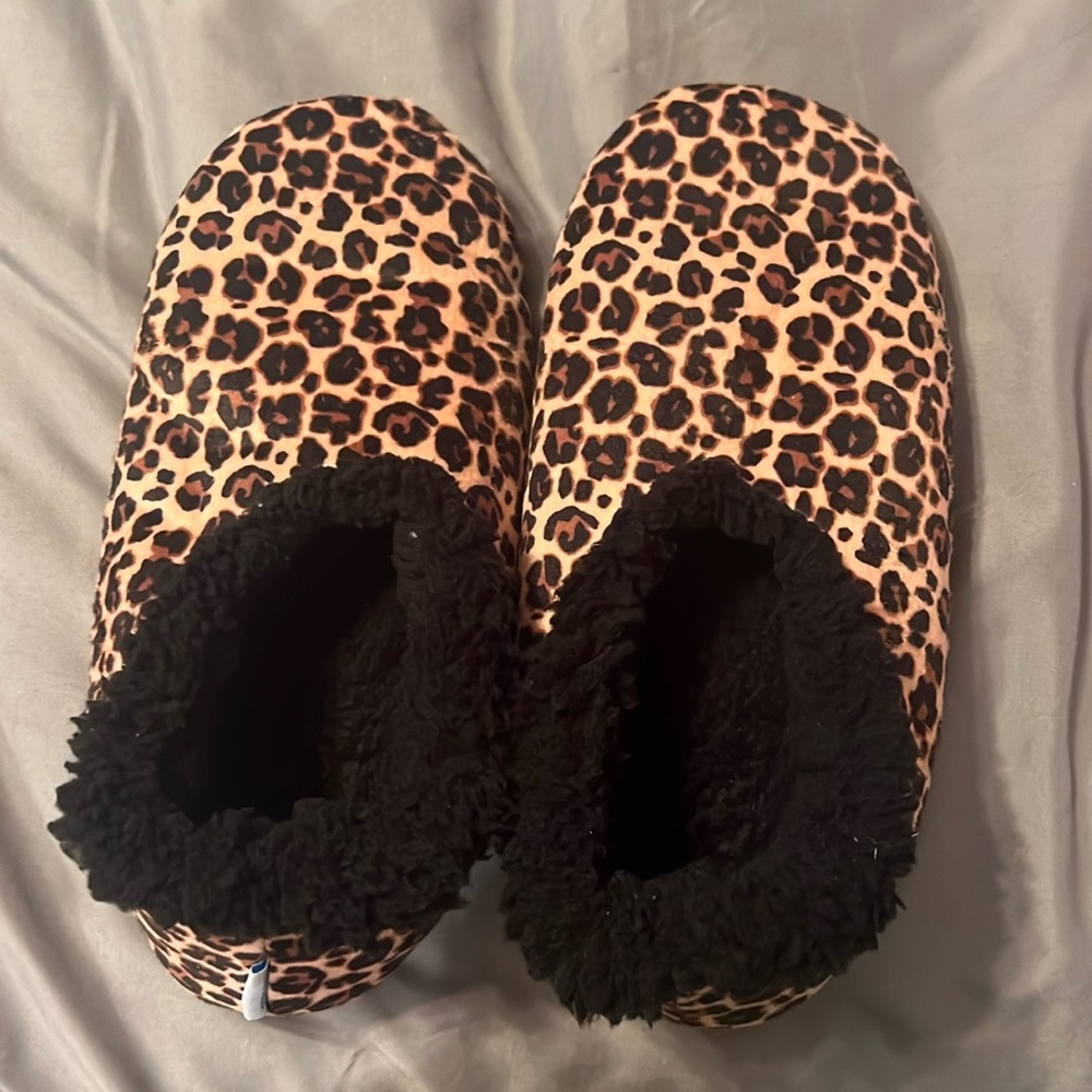 Cheetah bedroom slippers (brand is snoozies)